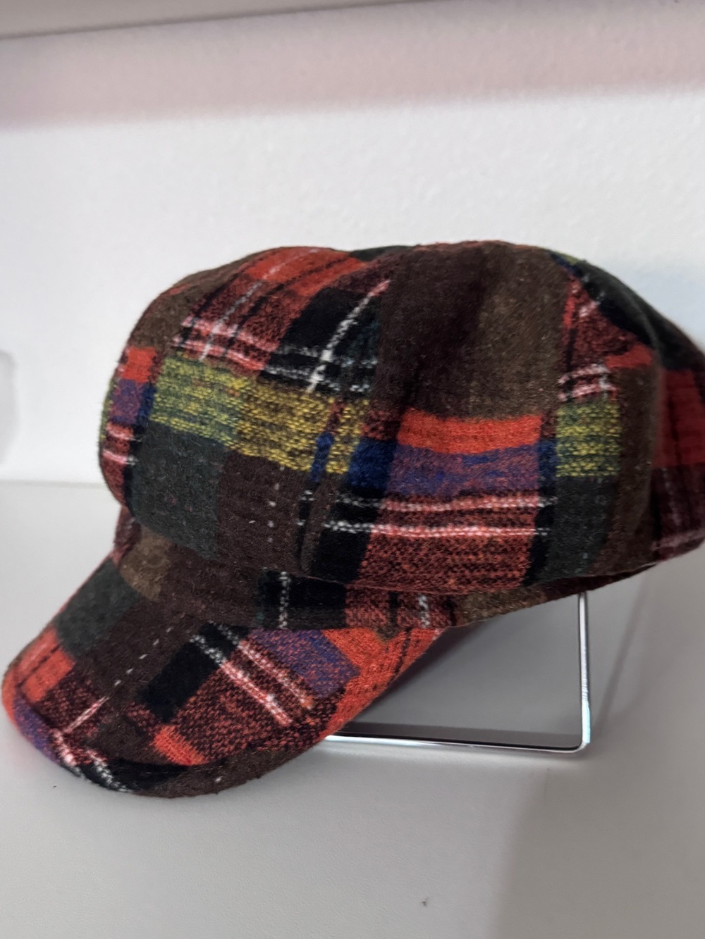 Plaid Wool-Look Newsboy Cap in Red, Brown, Navy